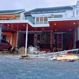 Kanopi atap alderon dan plafon pvc rangka besi holo galvanis