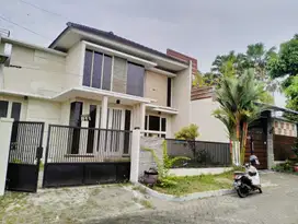 Strategis! Rumah Mewah Dekat Permata Jingga Akordion Kota Malang