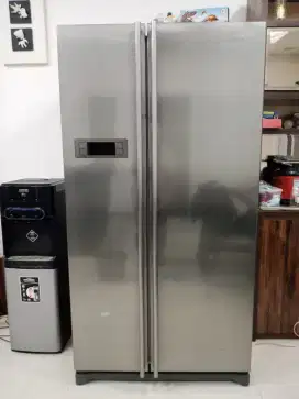 Kulkas Samsung Besar 2 Pintu lebar