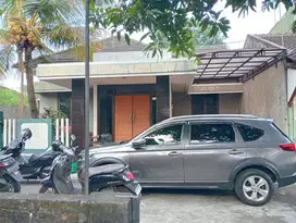 Rumah termurah full furnish kusen jati tua di sumber  dekat jalan raya