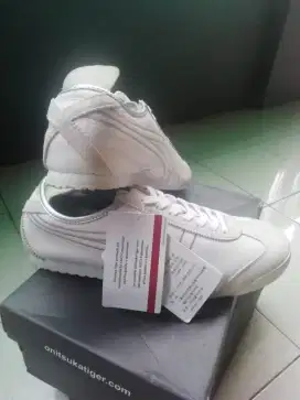 SEPATU ONITSUKA SIZE 42 ORIGINAL KULIT ASLI