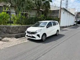 DAIHATSU SIGRA D MANUAL 2023 LIKE NEW