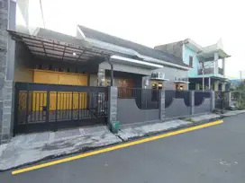 Rumah murah fresh solo kota menarik untuk investasi