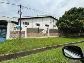 Di sewa Gudang / pabrik di Delta silikon 1 Lippo Cikarang