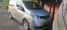 DI JUAL MOBIL NISAN EVALI TAHUN 2013