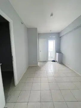 JUAL CEPAT ! APARTEMEN 2 KAMAR GREEN PRAMUKA CITY UNFURNISHED
