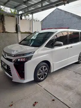 Toyota Voxy 2018 Bensin