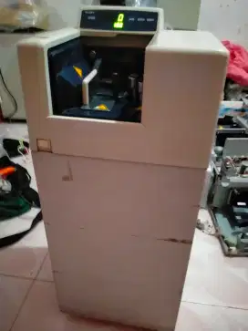 Di jual mesin hitung uang merk glory type gnh 710 kondisi normal