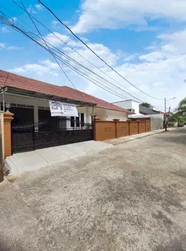 Disewakan Rumah Mewah di Kemang, Komplek Eksklusif
