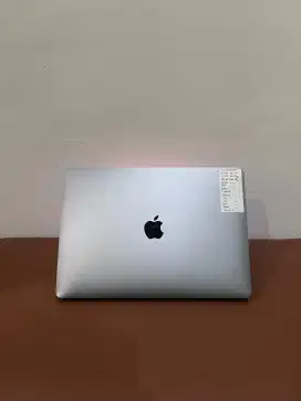 MACBOOK PRO M1 8/256 SPACE GREY
