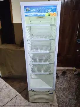 Jual showcase merk RSA kap.6 tahap.jumbo tinggi normal mulus.siap anta