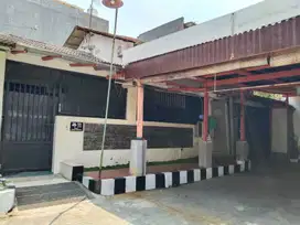 Dijual Rumah 1,5 Lantai 5KT, 2KM Carport 4 Mobil DI kosaghra Rungkut