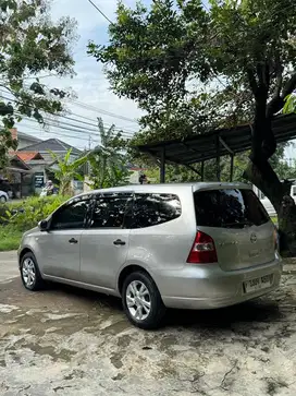 Nissan Grand Livina 1.5 SV 2013