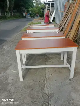 Ready meja makan