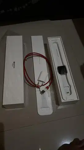Apple Watch Series 3 42mm Almunium Silver