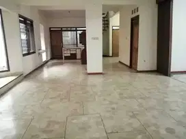 Jual rumah 2 lantai jemur andayani murah siap huni
