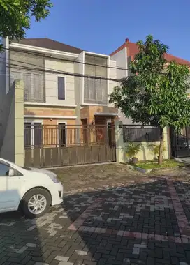 jual cepat murah rumah 2 lantai minimalis gayungsari full furnish