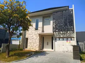 jual rumah pakuwon indah 2 lantai mewah