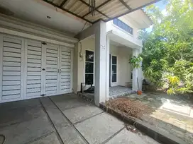 jual rumah nirwana regency row jalan 3 mobil