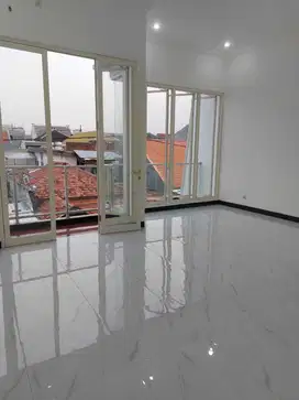 Jual rumah baru gress 2 lantai minimalis mulyosari