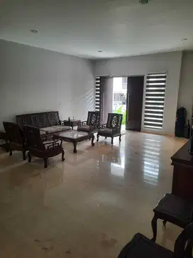 Rumah Golf Island uk 10x20, 2,5lantai kondisi rumah rapi dan siap huni