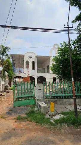 DIJUAL KOMERSIAL AREA BANGUNAN ALA EROPA SURABAY PUSAT