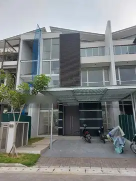 Rumah Mewah Golf island PIK, cluster chopin Uk 8x25