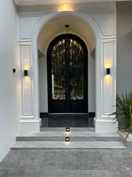 DIJUAL RUMAH MODERN CLASSIC DI JAGAKARSA JAKARTA SELATAN!! Hanya 2M!!