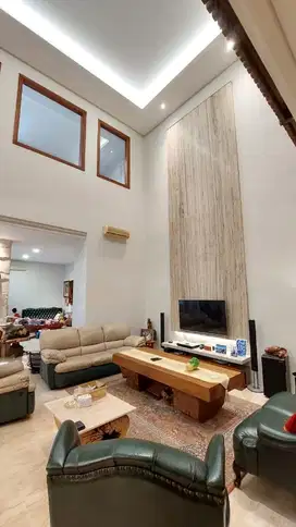 DIJUAL RUMAH GRAHA FAMILI LANTAI FULL MARMER