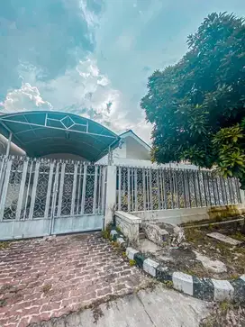 DIJUAL BANGUNAN HITUNG TANAH DARMO PERMAI SELATAN