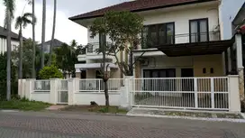 DIJUAL RUMAH CITRALAND TAMAN PUSPA RAYA ROW 4 MOBIL