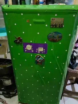 Dijual Cepat Kulkas 1 Pintu