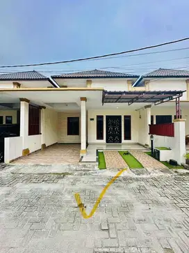 RUMAH CANTIK SEMI FURNISH DEKAT TOL HELVETIA