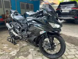 Kawasaki ninja ZX-25R 4 Cylinder