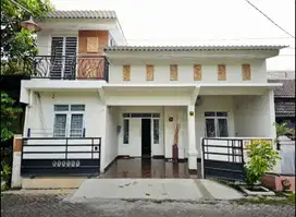 Dijual Cepat Rumah Bagus Tingkat 1,5 Lantai Daerah Pedurungan,Semarang