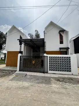 100JUTAAN BISA DAPAT RUMAH KOMERSIL TYPE45 LOKASI SUNGGAL KANAN