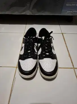 Dijual Sepatu Nike SB Panda Second Mantap