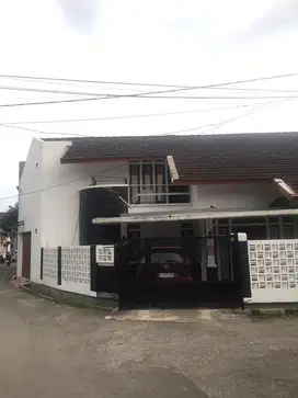 Dijual Rumah Modern Minimalis Cibaduyut Indah