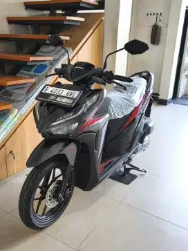 Bissmillah dijual motor Honda Vario LED new 125cc 2018 istimewa