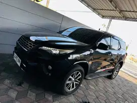 VRZ 2017 Hitam Diesel Solar Fortuner TRD Sportivo