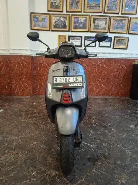 ONLY CASH VESPA SPRINT 150 ABS 2017 MESIN HALUS MOTOR MULUS