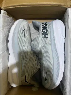 Sepatu Lari  Hoka One One Clifton 9 Grey