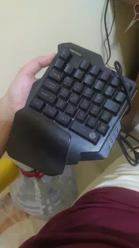 Fantech half keyboard gaming rgb