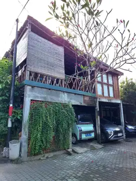Rumah Artistik di Perumahan Padma Residence Bantul