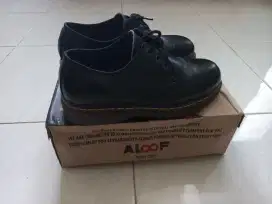 Sepatu boots docmart local merk Aloof