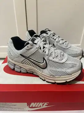 NIKE W ZOOM VOMERO 5 WOMEN'S SNEAKERS SHOES - PURE PLATINUM