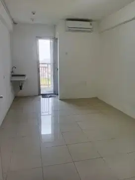 Sewa apartemen Bassura studio unfurnish samping mall basura