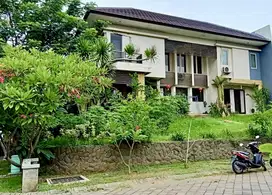 Regency21 jual murah rumah hook mewah posisi jalan kembar boulevard
