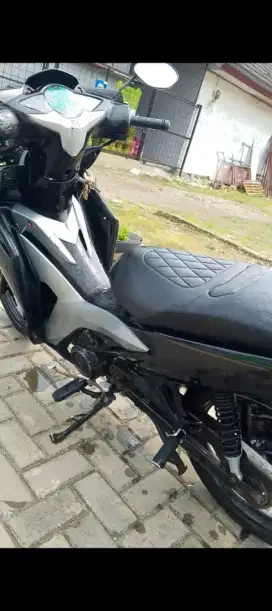 Honda Blade 110 New warna hitam silver, tangan pertama