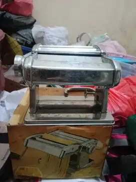 Alat Gilingan mie atau pasta maker stainless steel Atlas merk MARCATO